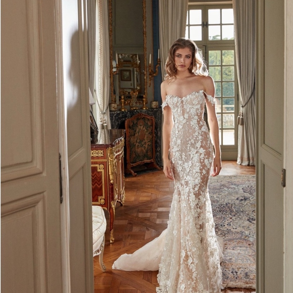 Galia Lahav “Maya” Dress Elegant Lace Floral